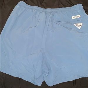 Columbia pfg omnishade shorts. No tears or stains